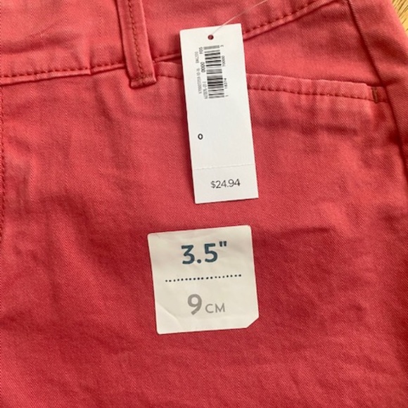 NWT Old Navy shorts - Picture 2 of 4